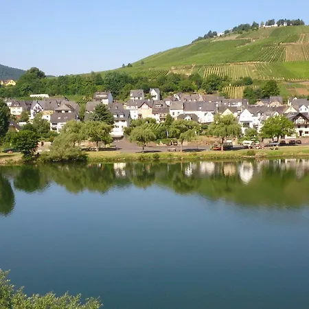 Mosel View Apartamento *